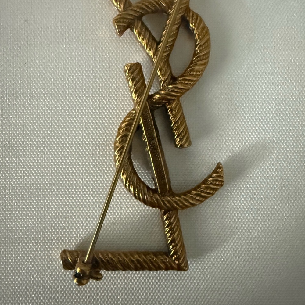 Brand new YSL rustic Gold Brooch Aprox 2.5”h by 1”w - Picture 3 of 3